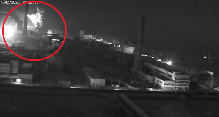 Zelenski denuncia que un dron ruso impactó la central nuclear de Chernóbil: publicó video del ataque