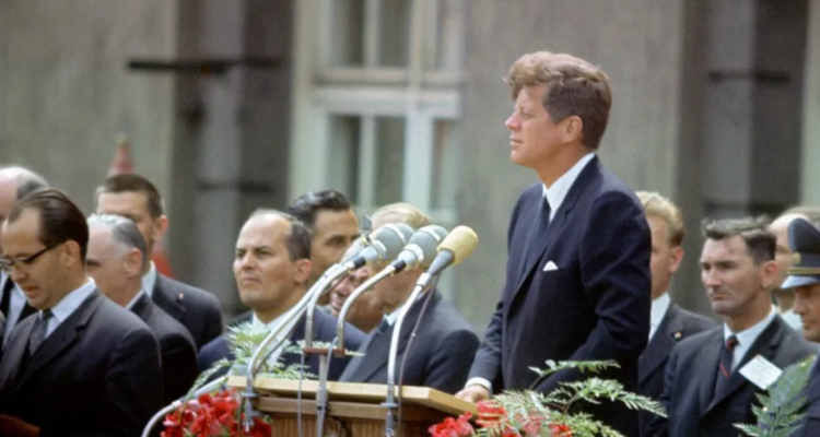 FBI halla más de 2.400 documentos sobre el asesinato de John F. Kennedy