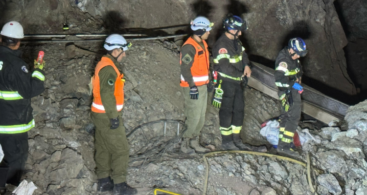 Enami afirma que trágico derrumbe en el norte habría ocurrido en “actividades de minería informal”