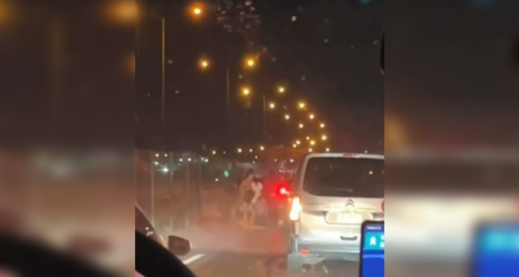 Mujer y su hija de 9 años sufren encerrona armada en pleno toque de queda en Pudahuel