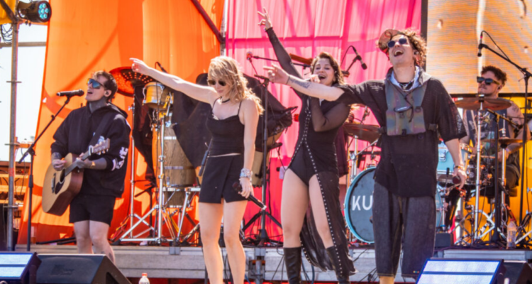 Productora de la Fiesta Grado 3 en Santiago confirma devolución de entradas y fecha de reprogramación