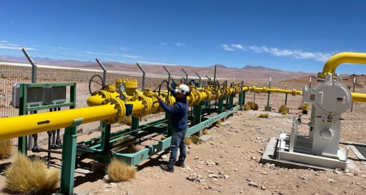 Chile suministrará gas natural al norte de Argentina para afrontar emergencia por ola de calor