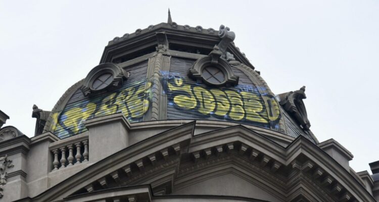 Condenan a grafiteros que dañaron la cúpula del Museo Nacional de Bellas Artes