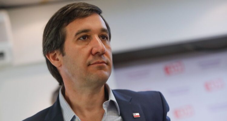 UDI insiste en primaria amplia y advierte que de lo contrario “regalarán” el triunfo a la izquierda