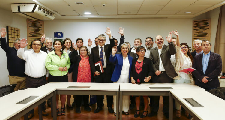 Gobierno reajusta el sueldo mínimo y lo deja en $510 mil: también define tramos de asignación familiar