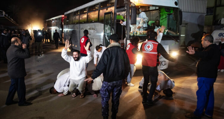 Hamás confirma la liberación desde Israel de más de 600 prisioneros palestinos