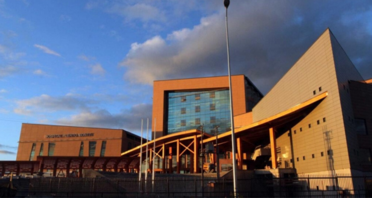 Desvinculan a médico acusado de abuso sexual