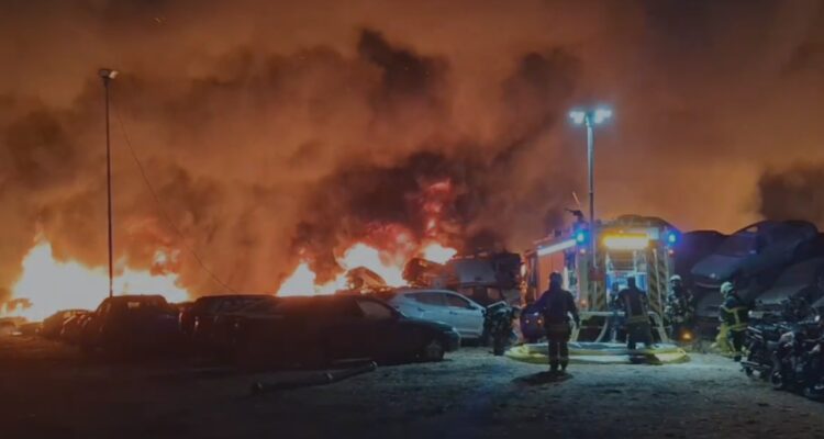 Incendio en corralón de San Pedro de la Paz