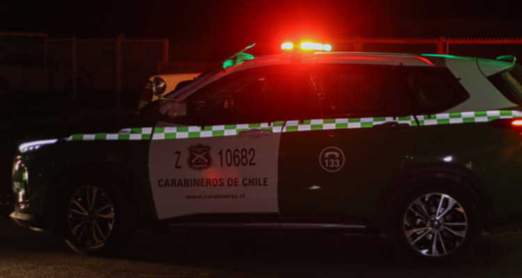 Hombre mata a su hijo a balazos en Algarrobo: lo habría agredido a él y a su esposa con cuchillo