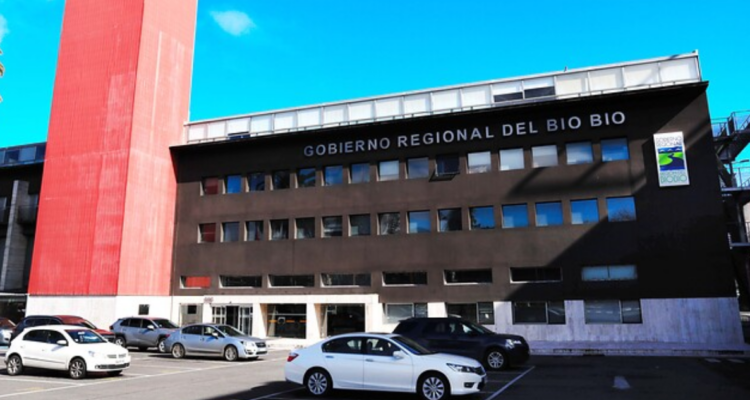 Desvinculan a una veintena de funcionarios del GORE Bío Bío tras reorganización de gobernador