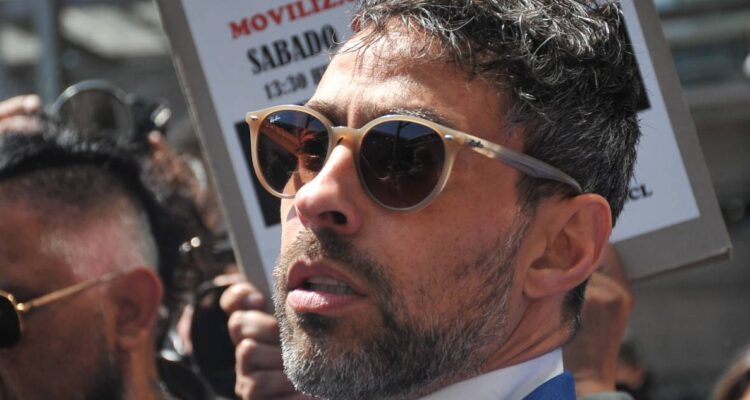 Extienden plazo de investigación contra Jorge Valdivia por dos delitos de violación