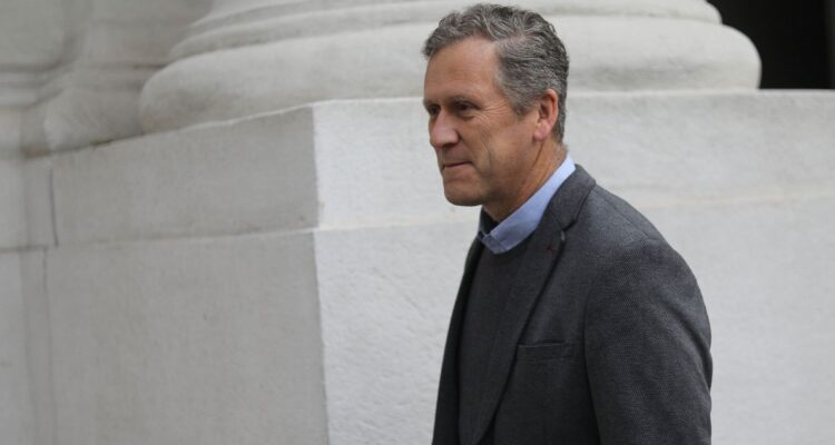 Ministro Muñoz llegará a Los Lagos en representación del gobierno tras megaincendio en Ancud