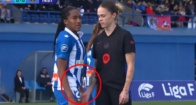 Jugadora del Barcelona manoseó a rival del Espanyol en pleno partido.