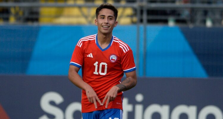 Lucas Assadi fue citado a La Roja.