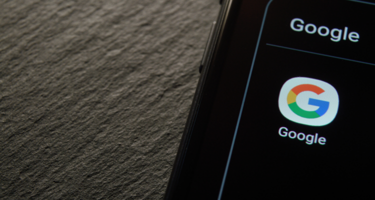 La UE refuerza el código de conducta contra la desinformación para las grandes plataformas 13 febrero 2025