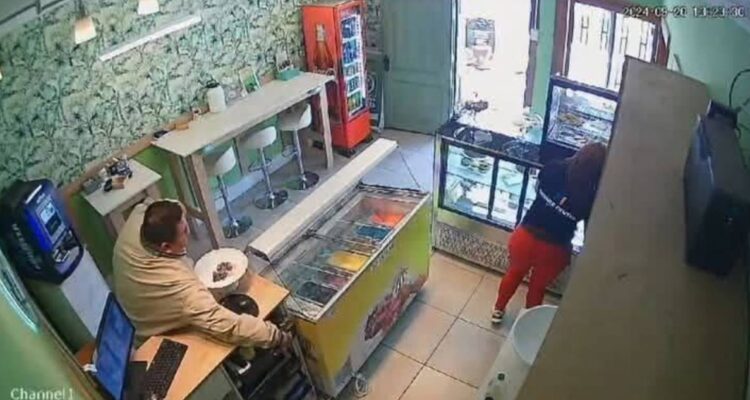“Ladrón de Melipilla” recorre Chile robando en locales comerciales: ha sido captado en varias regiones