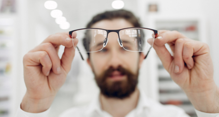 cómo saber si necesito lentes