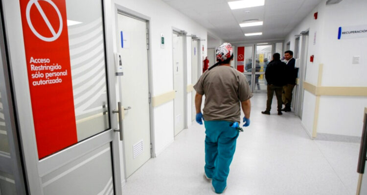 Lista de espera supera los 2,5 millones de casos no GES y registras 77 mil garantías retrasadas