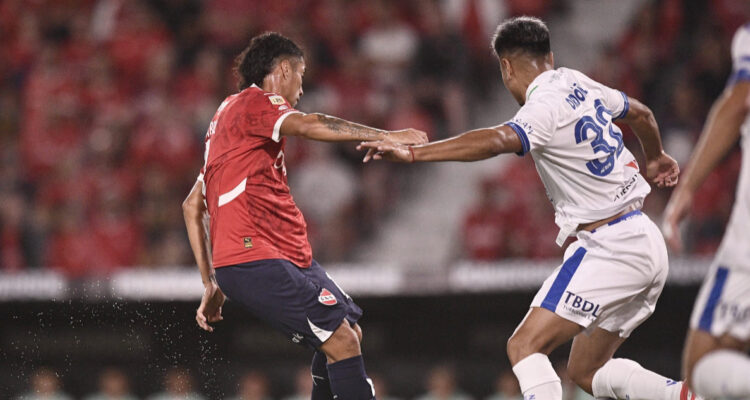 Luciano Cabral en el Independiente Vélez