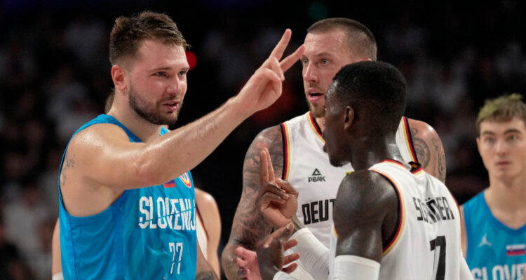 Luka Doncic y Dennis Schröder