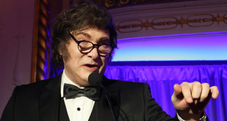 Milei se refiere a la polémica por “criptofiasco”: “Yo no lo promocioné, lo difundí, no es lo mismo”