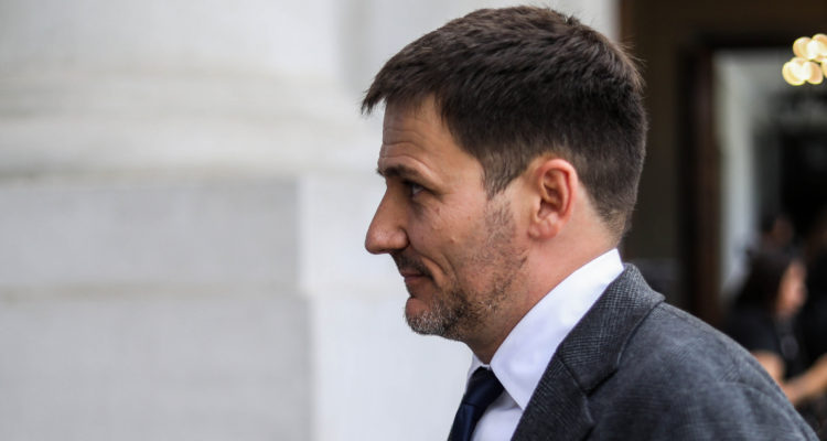 Ministro Pardow explica por qué tardó tanto en reponerse el sistema eléctrico tras el megacorte