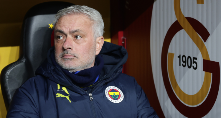 “Estaban como monos”: Galatasaray acusa a Mourinho de racismo y anuncia acciones legales contra DT