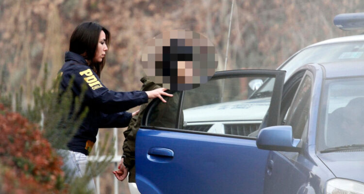 PDI detiene a mujeres acusadas de drogar a hombres para robarles: hay casos en Maule, Ñuble y Bío Bío