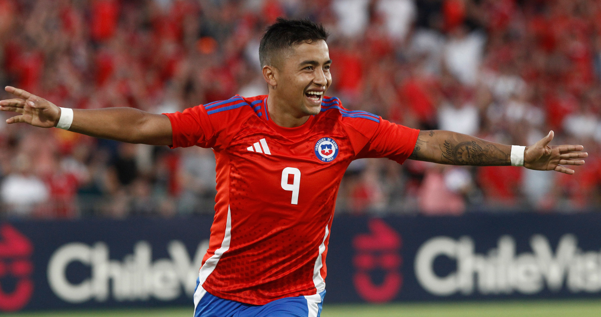 Nicolás Guerra se ilusiona en La Roja tras marcar un hattrick ante Panamá.
