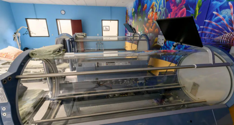 Niño de cinco años muere tras explotar cámara hiperbárica en EE.UU: objeto le brindaba oxígeno