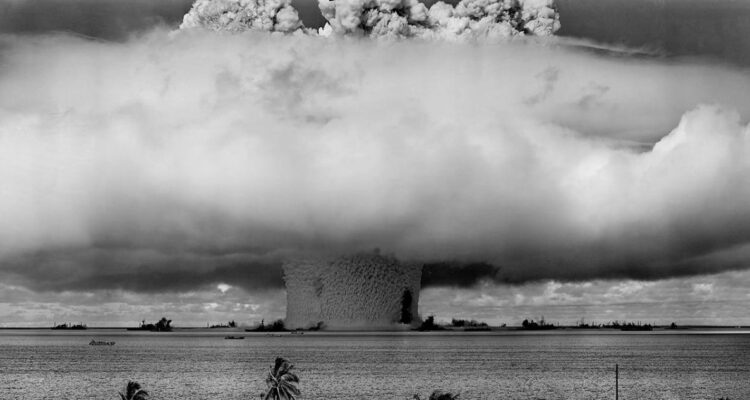 Prueba nuclear en el océano