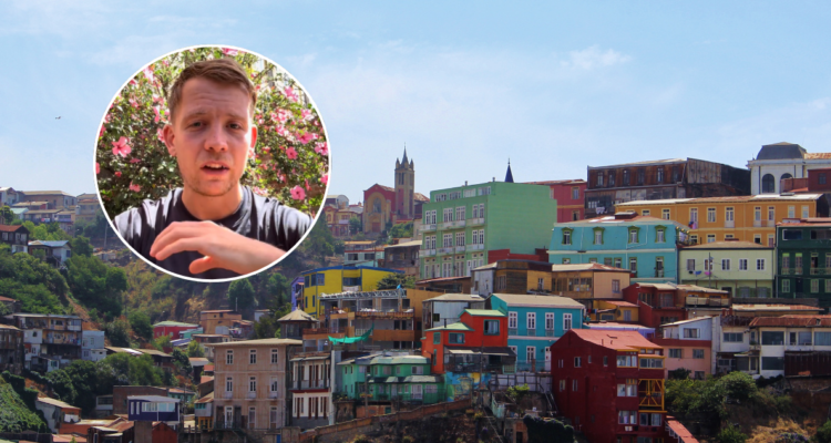 Foto de la ciudad de Valparaíso y un turista que la criticó