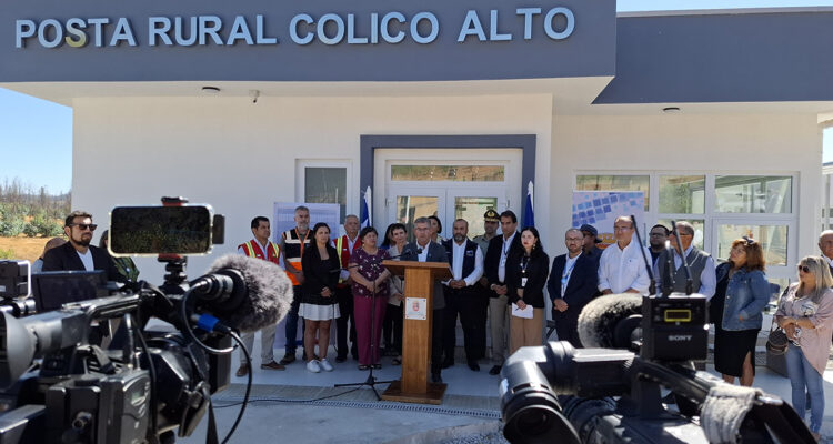 Ministra Tohá realizó visita inspectiva a nueva posta rural de Santa Juana