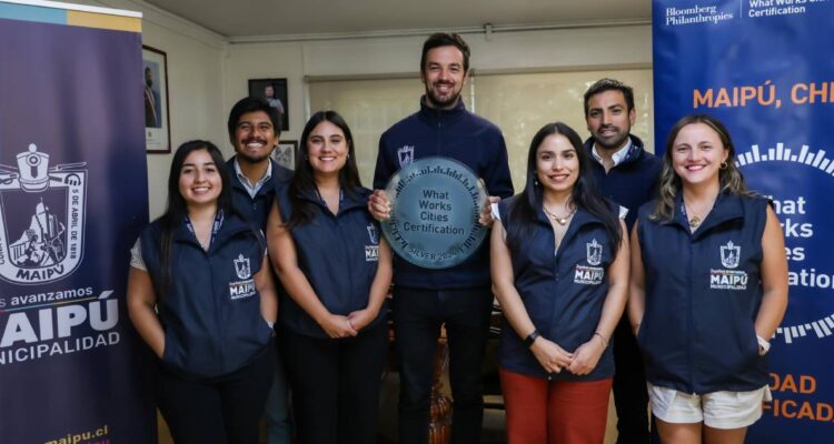 Municipio de Maipú gana certificación internacional por gestión y uso de datos