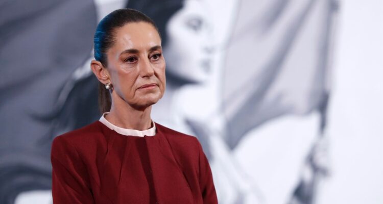 Presidenta Sheinbaum amenaza con demanda a Google tras cambio de nombre al Golfo de México