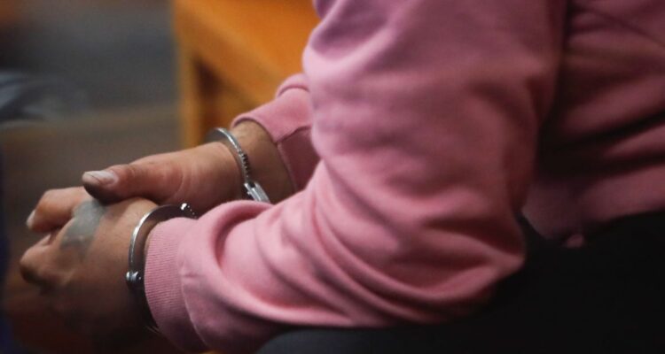 Colchane: prisión preventiva para extranjero por porte ilegal de explosivos y contrabando de vehículo