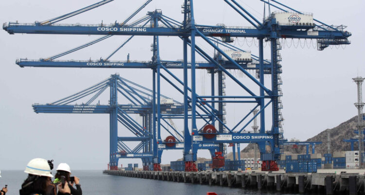 Levantó alertas: empresa china prioriza puerto de Chancay (Perú) y descarta a Bío Bío en ruta con Asia
