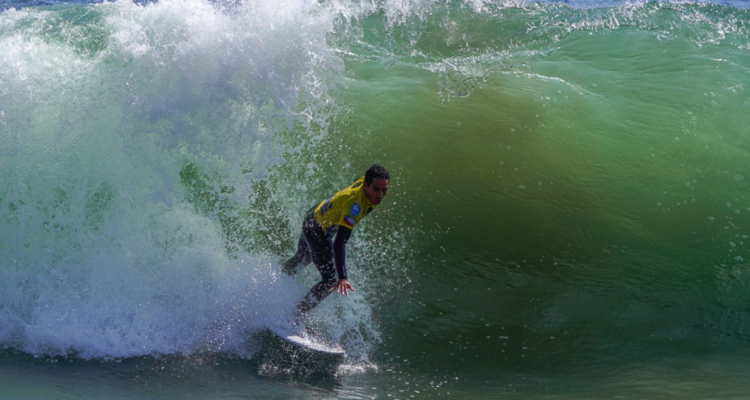 Roberto Araki se lució en el Maui And Sons Reñaca Surf Pro.