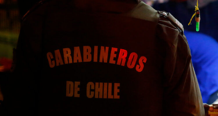 Conductor intentó atropellar a Carabinero en plena fiscalización: vehículo fue robado poco antes