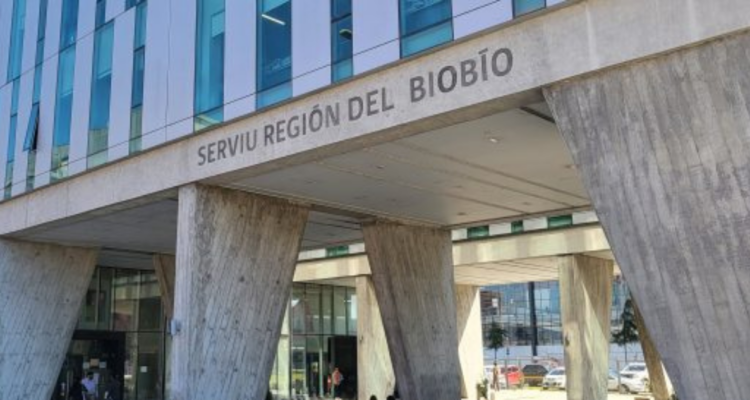 Serviu Bío Bío confirma sumario a exfuncionaria denunciada por recibir pagos para 