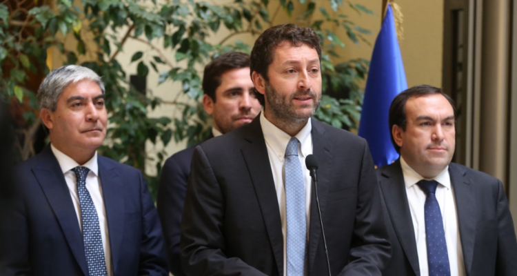 UDI emplaza a Presidente Boric para que detalles cómo enfrentará complejo escenario en materia fiscal