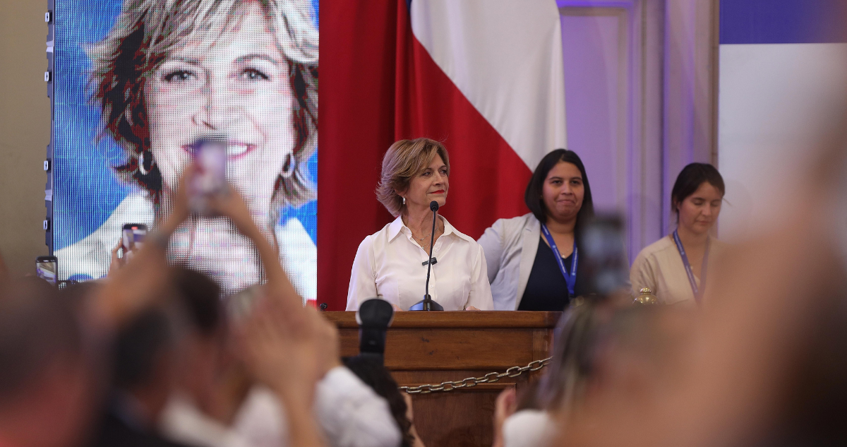 Senadores de RN inquietos por equipo de Evelyn Matthei: “No pueden estar los mismos de siempre”