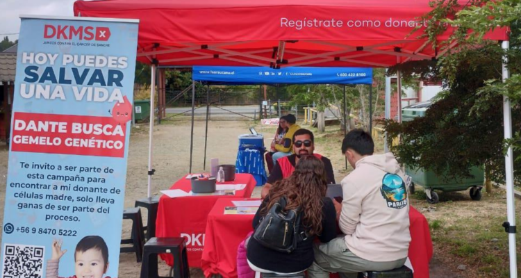 Familia de Ancud sigue buscando a gemelo genético que le ayude a sanar rara enfermedad de su hijo
