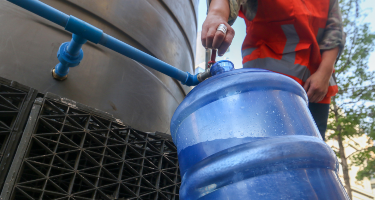 Aguas Antofagasta suspende hasta nuevo aviso reposición de agua potable: hay 50 mil clientes afectados