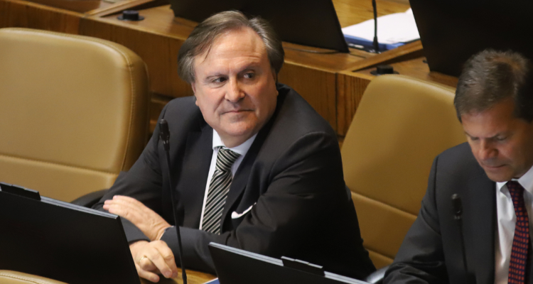 Moreira (UDI) llama a investigar en profundidad robo a la Armada: “No se trata de cualquier grupo”