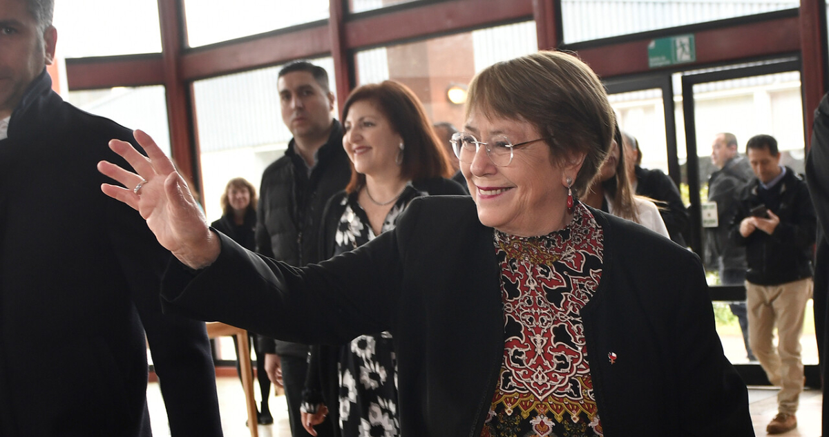 Socialdemócratas respaldan eventual candidatura presidencial de Bachelet para frenar a la ultraderecha
