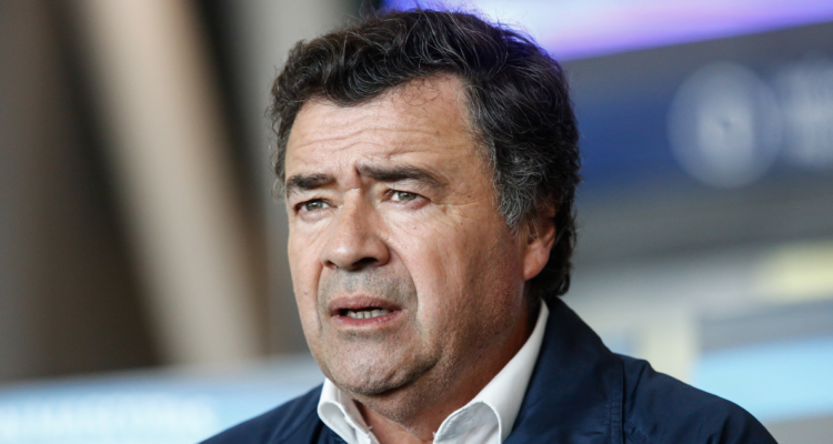 “Lo volvería a hacer”: ministro Valenzuela por críticas tras grabar video apagando llamas en Traiguén