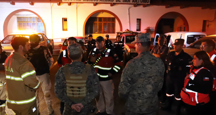 20 personas fueron detenidas durante toque de queda en la región de Valparaíso