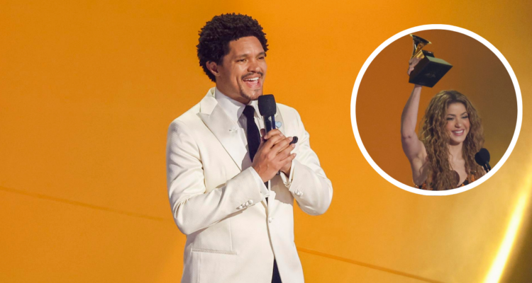 Trevor Noah, presentador de los Premios Grammy, y Shakira recibiendo su premio en referencia a criticado comentario del animador