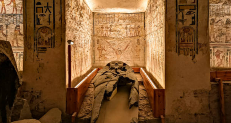 Descubren la última tumba egipcia de la dinastía XVIII de la época del Rey Tutmosis II